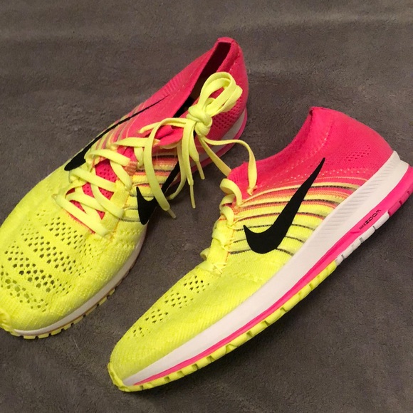 Shoes - Nike zoom shoes